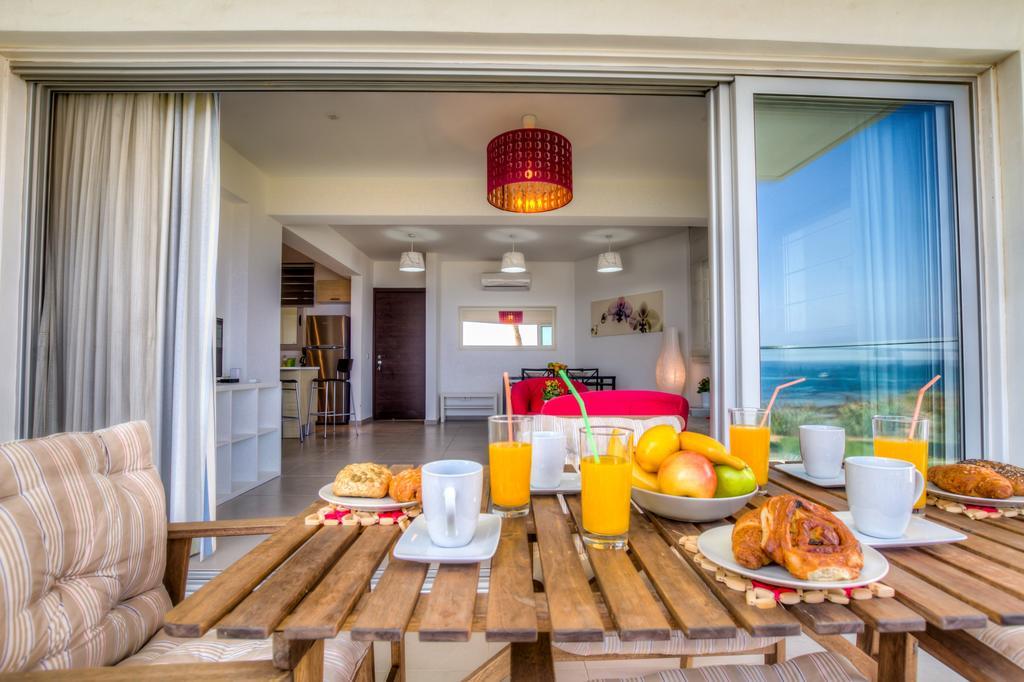 Beachfront Trident プロタラス エクステリア 写真