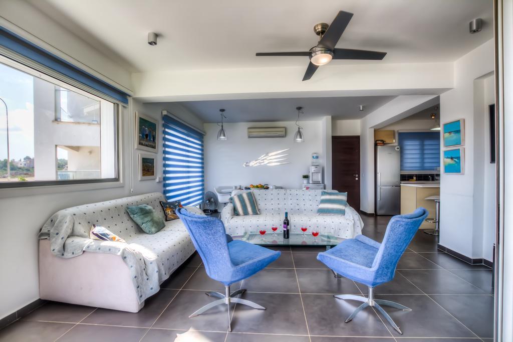 Beachfront Trident プロタラス エクステリア 写真
