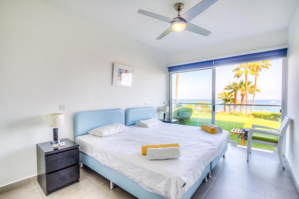 Beachfront Trident プロタラス エクステリア 写真