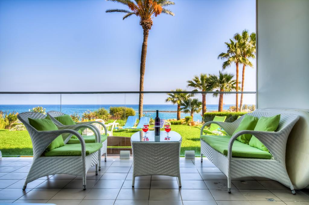 Beachfront Trident プロタラス エクステリア 写真