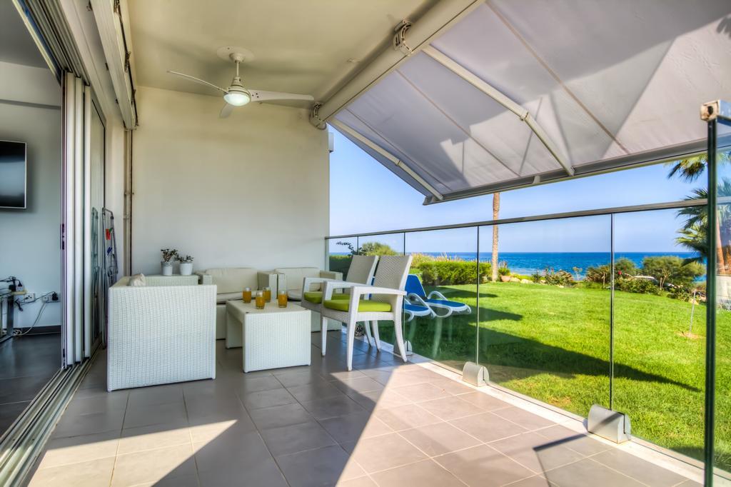 Beachfront Trident プロタラス エクステリア 写真