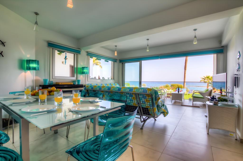 Beachfront Trident プロタラス エクステリア 写真